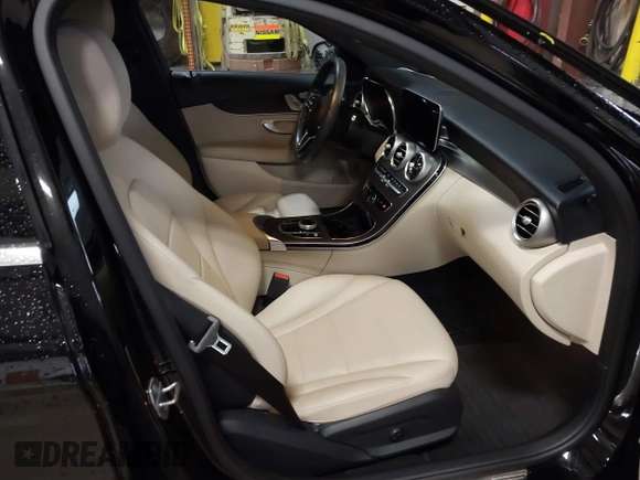 2020 Mercedes-Benz C 300 with VIN WDDWF8EB7LR562663, listed as a IAAI auction lot 41054444 with 36,146 mi miles and . Bid and sale history available at DreamBid. Image 5.