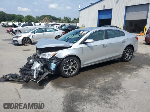 2016 Buick LaCrosse Sport Touring z VIN 1G4G45G36GF232086, wystawiony jako Copart lot #62460095 z przebiegiem 119 092 mil mil oraz Szkoda całkowita • Salvage title. Historia ofert i sprzedaży dostępna na DreamBid. Obrazek 1.