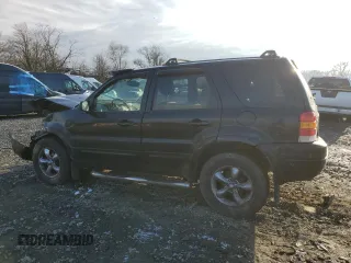 2003 Ford Escape Limited with VIN 1FMCU94183KC75824, listed as a Copart auction lot 86476034 with 92,424 mi miles and Salvage Title. Bid and sale history available at carsss.com. Image 2.