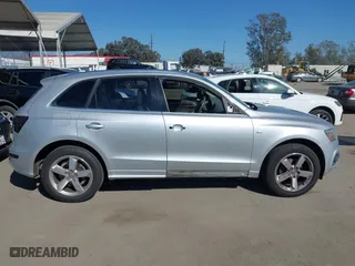 2011 Audi Q5 3.2L Premium Plus with VIN WA1DKAFP9BA068715, listed as a IAAI auction lot 41867985 with 147,207 mi miles. Bid and sale history available at carsss.com. Image 14.