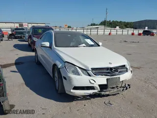 2010 Mercedes-Benz E-Class E 350 with VIN WDDKJ5GB4AF036627, listed as a IAAI auction lot 40667531 with 101,279 mi miles. Bid and sale history available at carsss.com. Image 1.