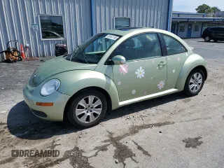 2009 Volkswagen Beetle S with VIN 3VWRW31CX9M510525, listed as a Copart auction lot 60941165 with 132,959 mi miles and Salvage title. Bid and sale history available at DreamBid. Image 1.