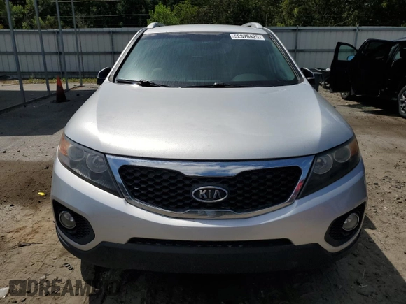 2013 Kia Sorento LX with VIN 5XYKT4A68DG365097, listed as a Copart auction lot 52870425 with 120,488 mi miles and Clean Title. Bid and sale history available at carsss.com. Image 5.