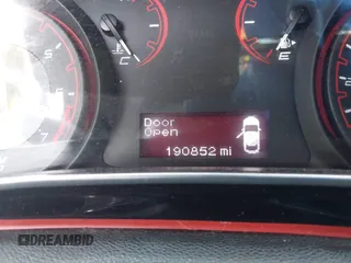 2015 Dodge Dart SE z VIN 1C3CDFAA4FD311514, wystawiony jako IAAI lot #42274688 z przebiegiem 190 852 mil mil oraz . Historia ofert i sprzedaży dostępna na DreamBid. Obrazek 15.