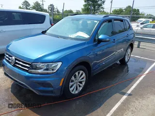 2019 Volkswagen Tiguan S с VIN 3VV1B7AX0KM122040, выставлен на аукционе IAAI как лот 42389559 с пробегом 53 122 миль миль и . История ставок и продаж доступна на DreamBid. Изображение 17.
