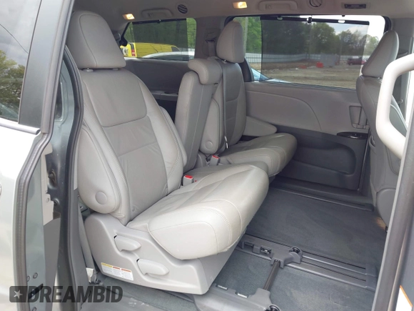 2017 Toyota Sienna XLE Auto Access Seat with VIN 5TDYZ3DC0HS845616, listed as a IAAI auction lot 42027773 with 89,108 mi miles and . Bid and sale history available at DreamBid. Image 8.