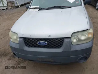 2006 Ford Escape XLS with VIN 1FMYU02ZX6KA01975, listed as a IAAI auction lot 41799030 with 137,049 mi miles and . Bid and sale history available at DreamBid. Image 6.