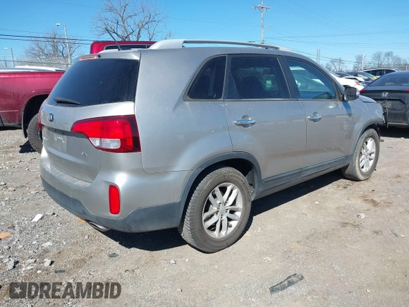 2015 Kia Sorento LX with VIN 5XYKT4A7XFG641548, listed as a IAAI auction lot 41683150 with 113,414 mi miles. Bid and sale history available at carsss.com. Image 4.
