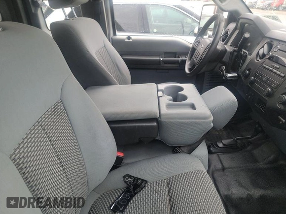 2013 Ford F-250 XL with VIN 1FT7X2BT6DEB36591, listed as a IAAI auction lot 42763197 with 330,968 mi miles and . Bid and sale history available at DreamBid. Image 33.