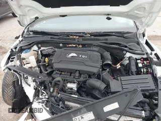 2015 Volkswagen Jetta SE with VIN 3VWD17AJ5FM298661, listed as a IAAI auction lot 42617168 with 97,386 mi miles and . Bid and sale history available at DreamBid. Image 10.