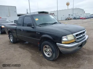 1998 Ford Ranger XL with VIN 1FTYR14C4WPB61535, listed as a IAAI auction lot 41630900 with 231,208 mi miles. Bid and sale history available at carsss.com. Image 1.