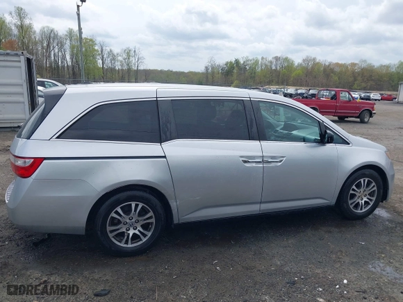 2011 Honda Odyssey EX-L with VIN 5FNRL5H69BB031983, listed as a IAAI auction lot 41947443 with 148,111 mi miles. Bid and sale history available at carsss.com. Image 13.