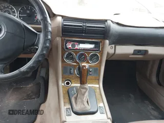 2001 BMW Z3 3.0 with VIN WBACN53471LL46781, listed as a IAAI auction lot 41553034 with 142,261 mi miles and . Bid and sale history available at DreamBid. Image 17.
