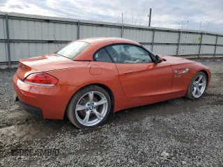 2014 BMW Z4 sDrive28i with VIN WBALL5C59EE717416, listed as a Copart auction lot 86678854 with 38,065 mi miles and Salvage Title. Bid and sale history available at carsss.com. Image 3.
