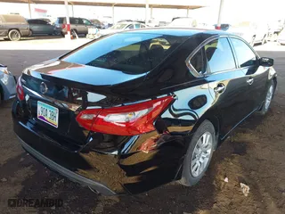 2018 Nissan Altima 2.5 SL with VIN 1N4AL3AP9JC270911, listed as a IAAI auction lot 41375582 with 90,449 mi miles. Bid and sale history available at carsss.com. Image 4.