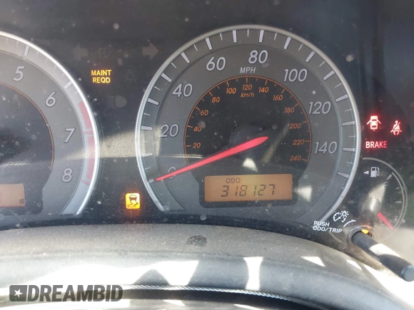 2010 Toyota Corolla z VIN 1NXBU4EE0AZ234380, wystawiony jako IAAI lot #42685396 z przebiegiem 318 127 mil mil oraz . Historia ofert i sprzedaży dostępna na DreamBid. Obrazek 7.