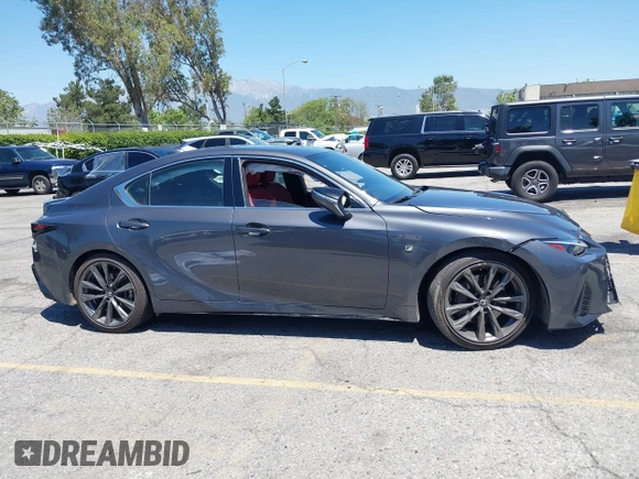 2023 Lexus IS 350 F Sport z VIN JTHGZ1B27P5063424, wystawiony jako IAAI lot #42233332 z przebiegiem 61 589 mil mil oraz . Historia ofert i sprzedaży dostępna na DreamBid. Obrazek 12.