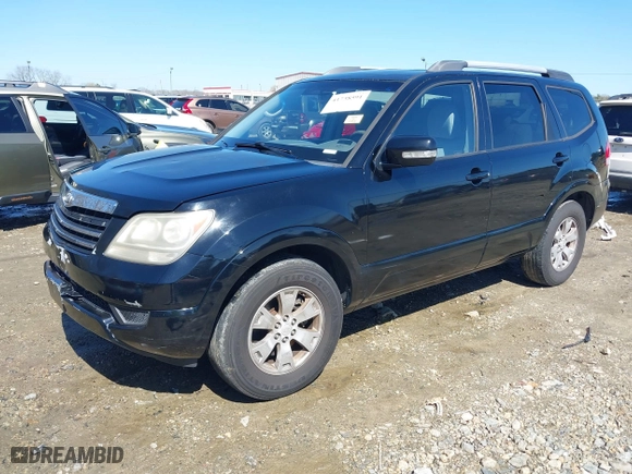 2009 Kia Borrego LX with VIN KNDJJ741995037531, listed as a IAAI auction lot 41738591 with 210,029 mi miles. Bid and sale history available at carsss.com. Image 17.