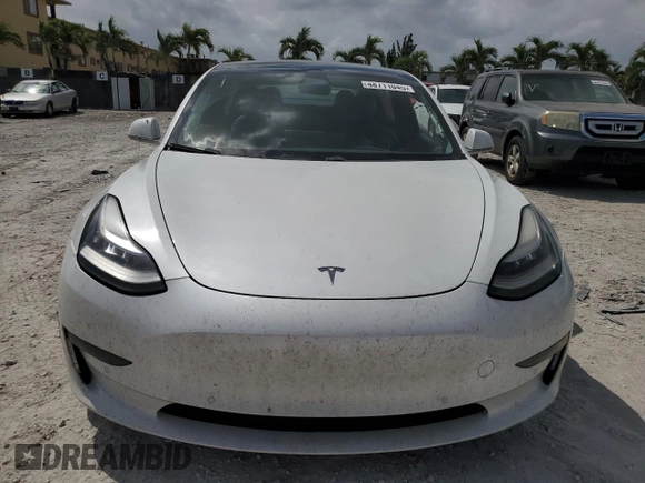 2020 Tesla Model 3 Performance z VIN 5YJ3E1EC4LF800149, wystawiony jako Copart lot #48711045 z przebiegiem 95 229 mil mil oraz Szkoda całkowita • Salvage title. Historia ofert i sprzedaży dostępna na DreamBid. Obrazek 5.