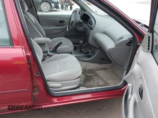1998 Ford Contour z VIN 1FAFP6531WK303884, wystawiony jako IAAI lot #41532006 z przebiegiem 110 001 mil mil oraz . Historia ofert i sprzedaży dostępna na DreamBid. Obrazek 5.