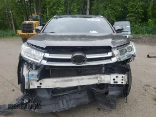 2018 Toyota Highlander SE with VIN 5TDJZRFH1JS816807, listed as a Copart auction lot 57179805 with 92,327 mi miles and Salvage title. Bid and sale history available at DreamBid. Image 5.
