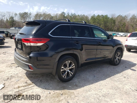 2017 Toyota Highlander LE with VIN 5TDBZRFH1HS454380, listed as a Copart auction lot 49449085 with 151,807 mi miles and Salvage title. Bid and sale history available at DreamBid. Image 3.
