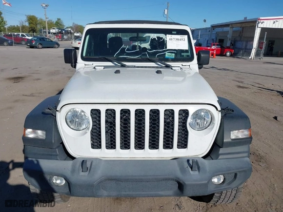 2021 Jeep Gladiator Willys with VIN 1C6HJTAG1ML619781, listed as a IAAI auction lot 41738452 with 62,400 mi miles. Bid and sale history available at carsss.com. Image 12.