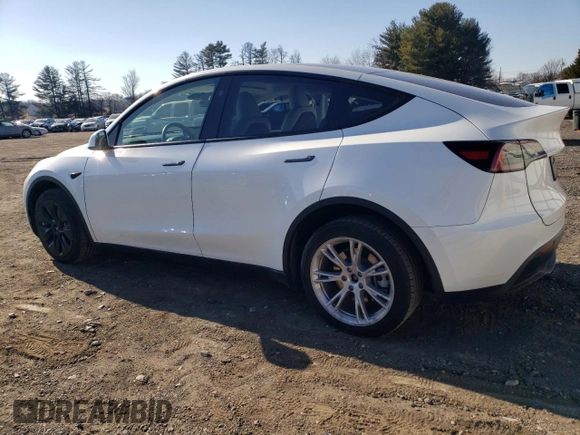 2024 Tesla Model Y Long Range with VIN 7SAYGAEE5RF064240, listed as a Copart auction lot 46349625 with 26,648 mi miles and Salvage title. Bid and sale history available at DreamBid. Image 2.
