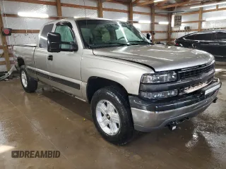 2001 Chevrolet Silverado 1500 LS with VIN 1GCEK19T51E113269, listed as a Copart auction lot 45592115 with Not Provided miles and Salvage Title. Bid and sale history available at DreamBid. Image 4.