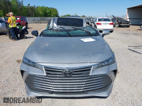 2019 Toyota Avalon XLE z VIN 4T1BZ1FB9KU004259, wystawiony jako IAAI lot #42033958 z przebiegiem 82 640 mil mil oraz . Historia ofert i sprzedaży dostępna na DreamBid. Obrazek 13.