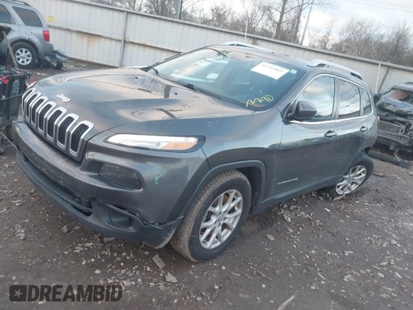 2016 Jeep Cherokee Latitude z VIN 1C4PJMCB4GW141886, wystawiony jako IAAI lot #41215064 z przebiegiem 122 794 mil mil oraz . Historia ofert i sprzedaży dostępna na DreamBid. Obrazek 2.