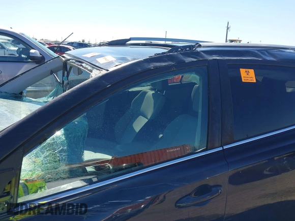 2018 Toyota RAV4 XLE with VIN 2T3WFREV8JW476348, listed as a IAAI auction lot 41641892 with 1 mi miles. Bid and sale history available at carsss.com. Image 7.