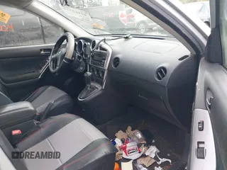 2006 Toyota Matrix STD with VIN 2T1KR32E56C566369, listed as a IAAI auction lot 42162772 with 299,999 mi miles and . Bid and sale history available at carsss.com. Image 5.