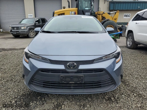 2023 Toyota Corolla LE with VIN 5YFB4MDE5PP036695, listed as a Copart auction lot 48414965 with 13,780 mi miles and Salvage Title. Bid and sale history available at carsss.com. Image 5.