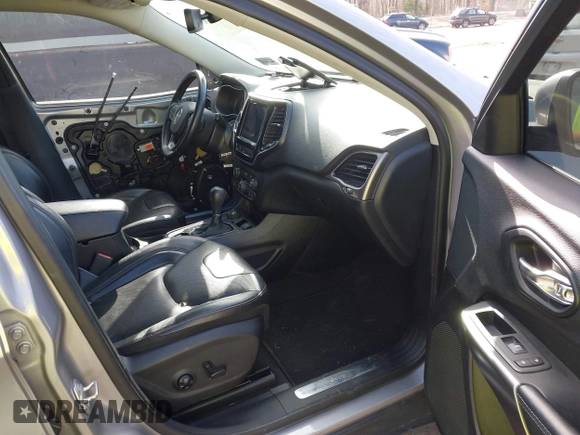 2019 Jeep Cherokee Limited with VIN 1C4PJMDX1KD423367, listed as a IAAI auction lot 41655265 with 121,178 mi miles and . Bid and sale history available at DreamBid. Image 5.
