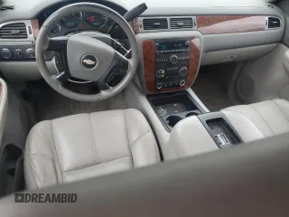 2008 Chevrolet Tahoe LTZ with VIN 1GNFK130X8J181353, listed as a Copart auction lot 53565155 with 254,735 mi miles and Clean title. Bid and sale history available at DreamBid. Image 8.