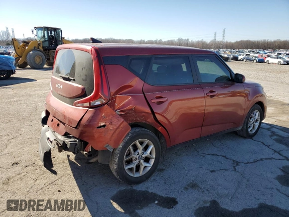 2022 Kia Soul LX with VIN KNDJ23AU0N7837461, listed as a Copart auction lot 46103045 with 47,759 mi miles and Salvage Title. Bid and sale history available at carsss.com. Image 3.