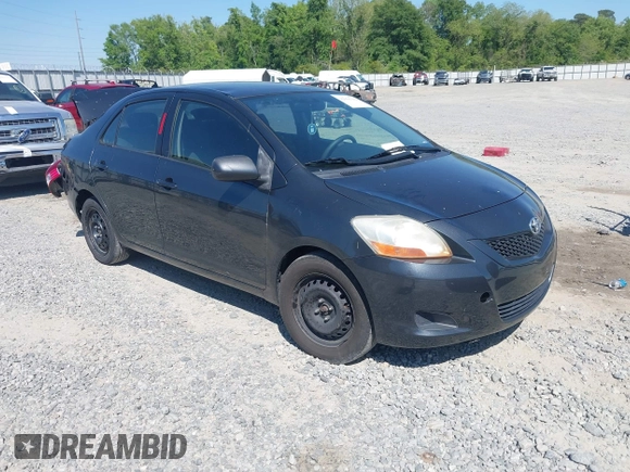 2009 Toyota Yaris z VIN JTDBT903X94057262, wystawiony jako IAAI lot #42056762 z przebiegiem 217 757 mil mil oraz . Historia ofert i sprzedaży dostępna na DreamBid. Obrazek 1.