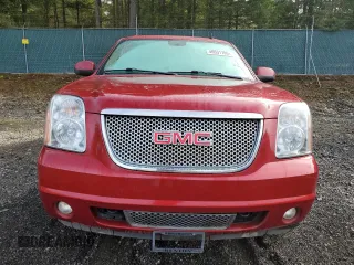 2012 GMC Yukon XL Denali with VIN 1GKS2MEF0CR318423, listed as a Copart auction lot 46531705 with 180,592 mi miles and Salvage Title. Bid and sale history available at carsss.com. Image 5.