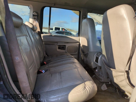 2000 Ford Explorer XLT with VIN 1FMZU83P4YUA57305, listed as a Copart auction lot 45678075 with 237,249 mi miles and Salvage title. Bid and sale history available at DreamBid. Image 10.