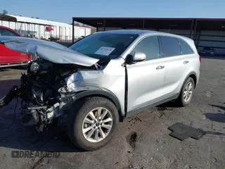 2020 Kia Sorento LX V6 with VIN 5XYPG4A55LG635273, listed as a IAAI auction lot 41739010 with 91,382 mi miles. Bid and sale history available at carsss.com. Image 2.