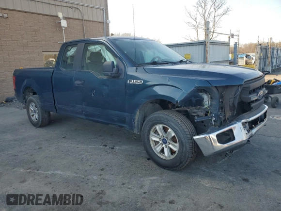 2016 Ford F-150 XLT with VIN 1FTEX1E8XGFD36154, listed as a Copart auction lot 43817235 with 277,548 mi miles and Salvage Title. Bid and sale history available at carsss.com. Image 4.