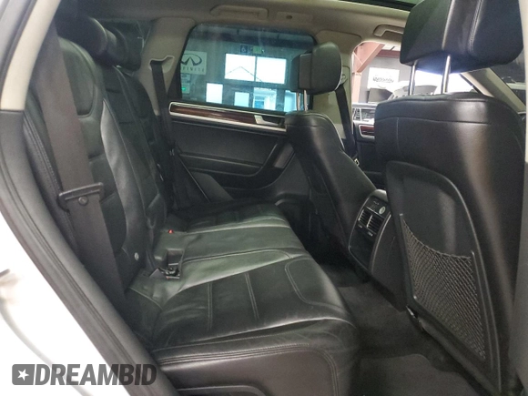 2012 Volkswagen Touareg Exec with VIN WVGEF9BP9CD009937, listed as a Copart auction lot 84596364 with 97,431 mi miles and Clean Title. Bid and sale history available at DreamBid. Image 11.