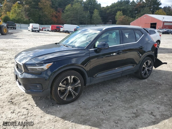 2020 Volvo XC40 Inscription with VIN YV4162UL7L2254054, listed as a Copart auction lot 75983034 with 41,103 mi miles and Salvage Title. Bid and sale history available at carsss.com. Image 1.