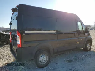 2021 Ram ProMaster Cargo with VIN 3C6LRVBG9ME584204, listed as a Copart auction lot 76282354 with 61,728 mi miles and Clean Title. Bid and sale history available at carsss.com. Image 3.