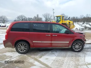 2008 Dodge Grand Caravan SE with VIN 1D8HN44H78B152631, listed as a IAAI auction lot 41065000 with 223,142 mi miles and . Bid and sale history available at DreamBid. Image 14.