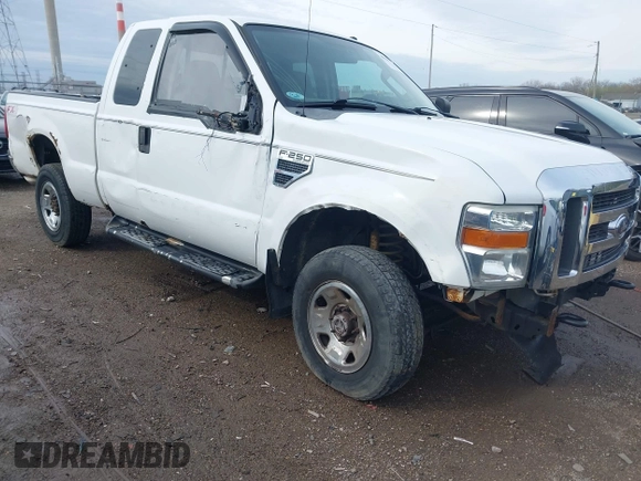 2008 Ford Super Duty F-250 SRW XL with VIN 1FTSX21518EC75966, listed as a IAAI auction lot 41958086 with 187,120 mi miles. Bid and sale history available at carsss.com. Image 1.