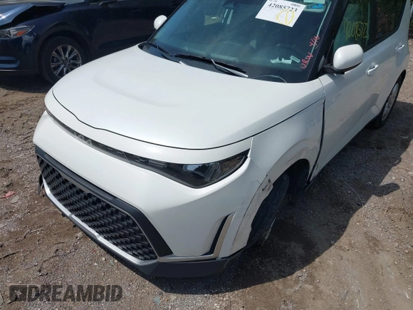 2024 Kia Soul S with VIN KNDJ23AUXR7227864, listed as a IAAI auction lot 42085723 with 28,767 mi miles and . Bid and sale history available at DreamBid. Image 6.