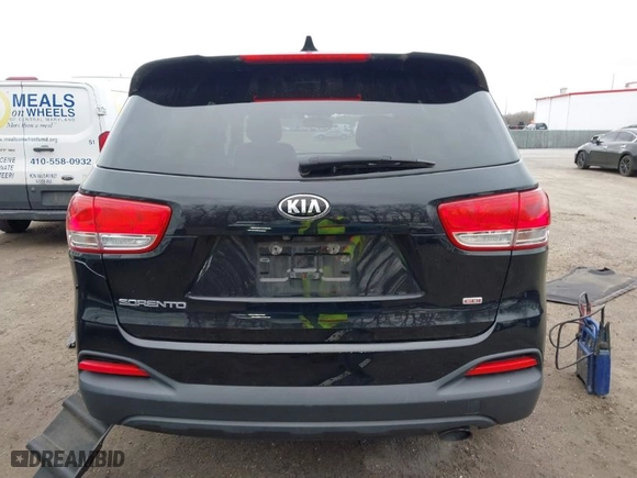 2016 Kia Sorento LX with VIN 5XYPG4A33GG003845, listed as a IAAI auction lot 41740973 with 73,234 mi miles. Bid and sale history available at carsss.com. Image 17.
