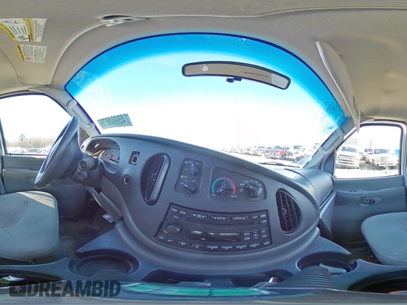 2006 Ford Econoline Passenger XL z VIN 1FBNE31L16DA53135, wystawiony jako Copart lot #45904875 z przebiegiem 174 385 mil mil oraz Szkoda całkowita • Salvage title. Historia ofert i sprzedaży dostępna na DreamBid. Obrazek 14.